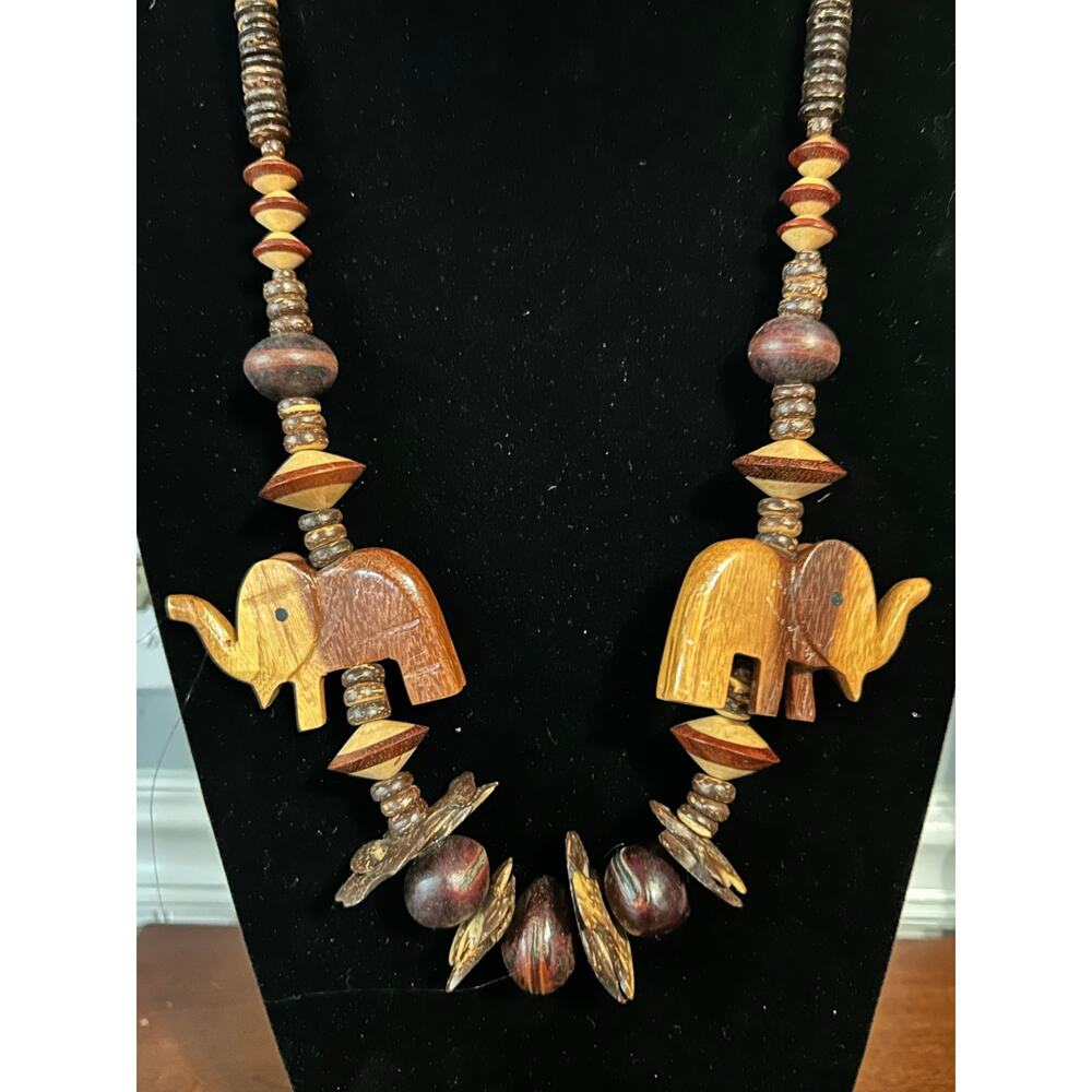 Vintage Handcrafted Carved Elephant Necklace Brown Beaded Statement Boho - Picture 10 of 12